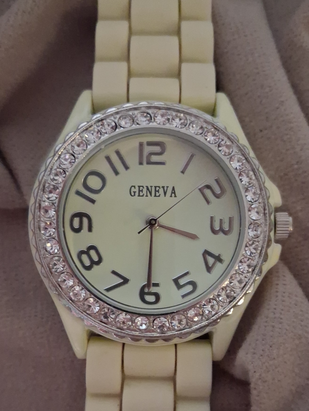 Ladies, Watch - Picture 4 of 4